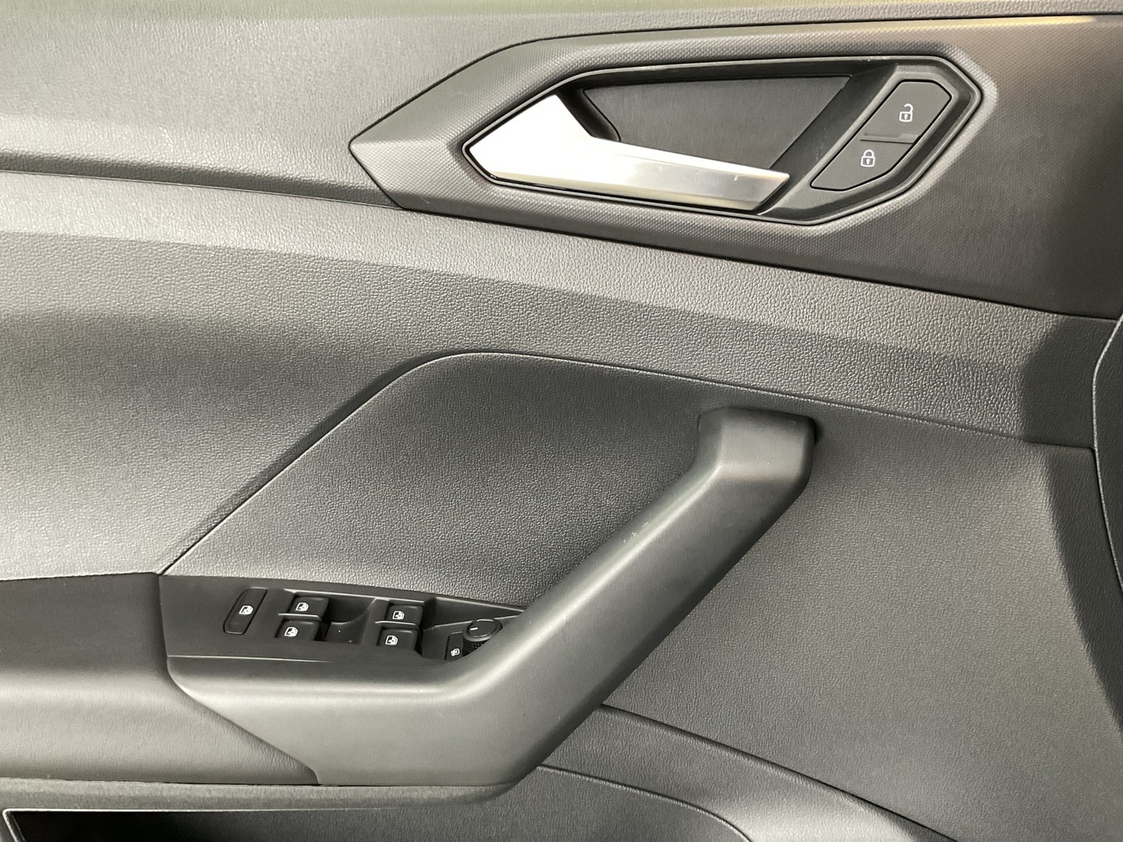 Volkswagen T-Cross 1.0 CARPLAY SITZHEIZUNG LED EINPARKHILFE