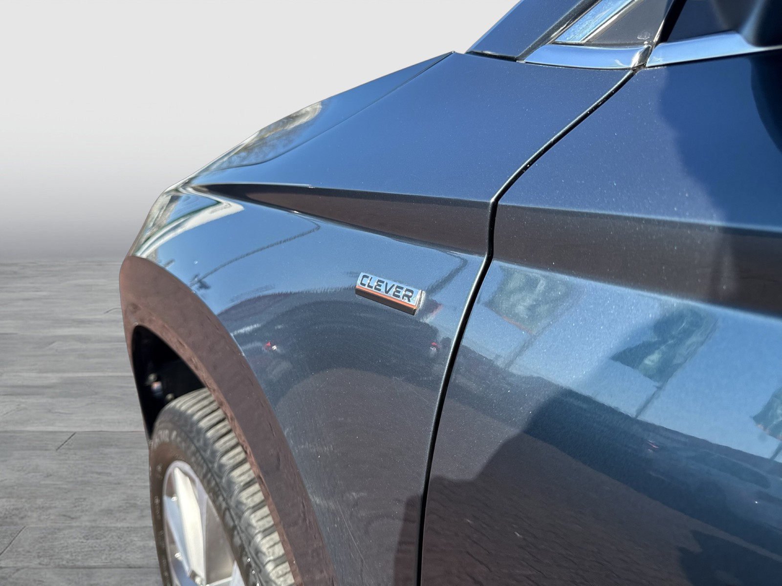 Skoda Karoq 1.5 CLEVER KAMERA eKLAPPE NAVI ALU AHK