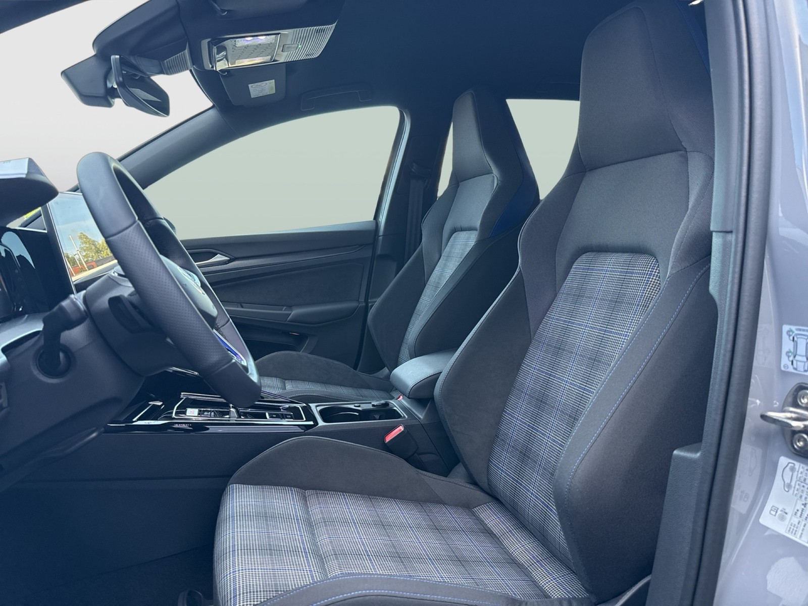 Volkswagen Golf VIII 1.5 HYBRID GTE BLACKSTYLE CAM ACC NAVI