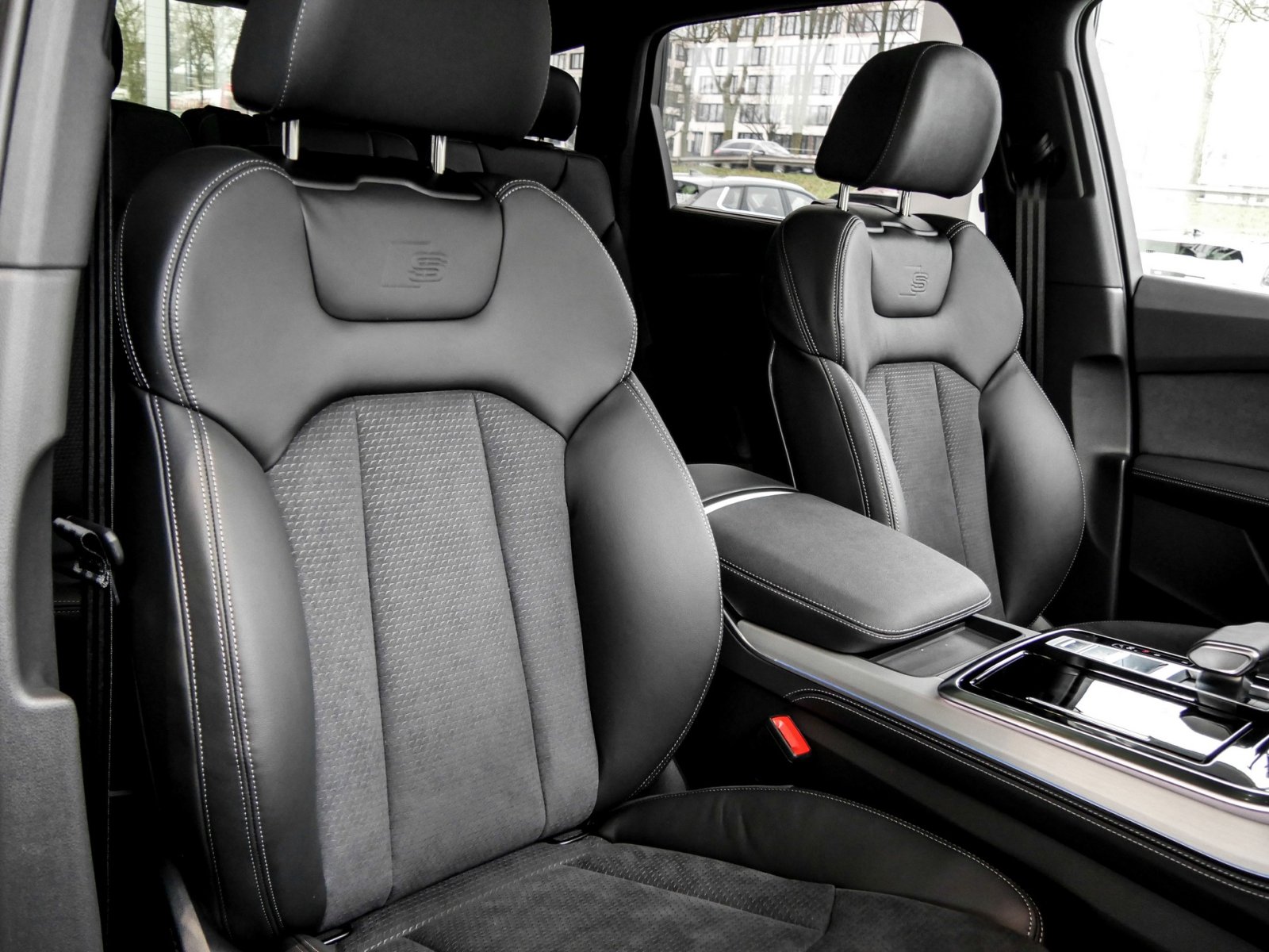 Audi Q7 TFSI e quattro S Line AHK+PANO+HeadUpDisplay