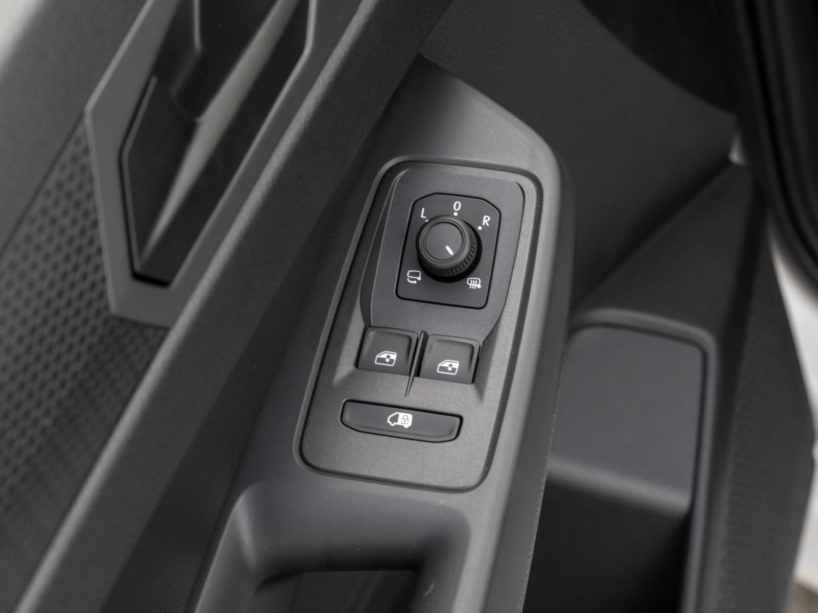 Volkswagen Caddy Maxi 2,0 TDI 75 kW CARGO CARPLAY CAM AHK-VORB.