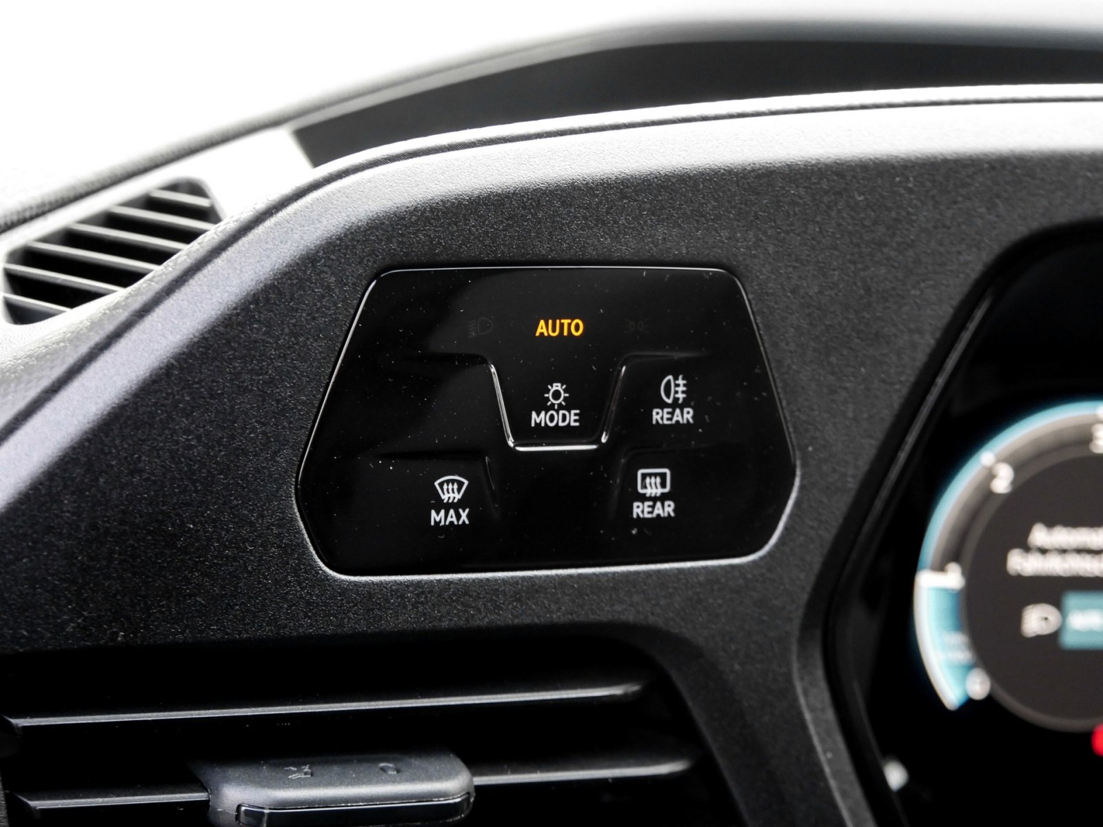 Volkswagen Caddy Maxi 2,0 TDI 75 kW CARGO CARPLAY CAM AHK-VORB.