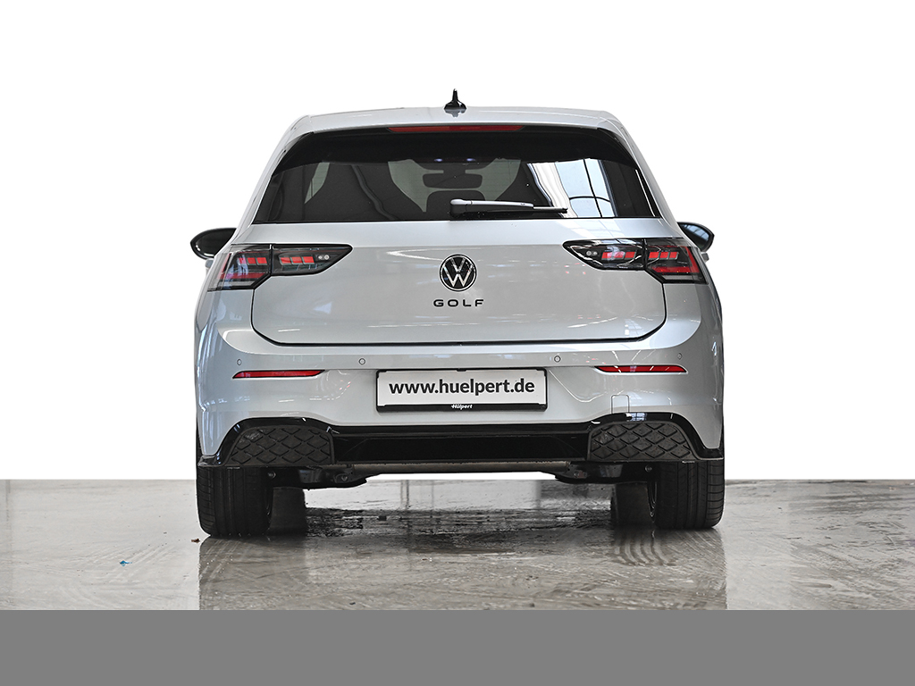 Volkswagen Golf 1.5 R-LINE DSG BLACKSTYLE MATRIXLED 360CAM