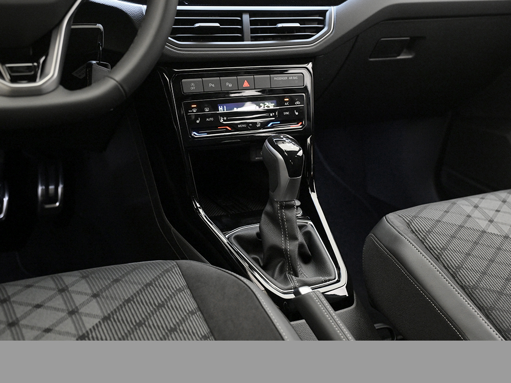 Volkswagen T-Cross 1.0 R-LINE DSG BLACKSTYLE NAVI CAM