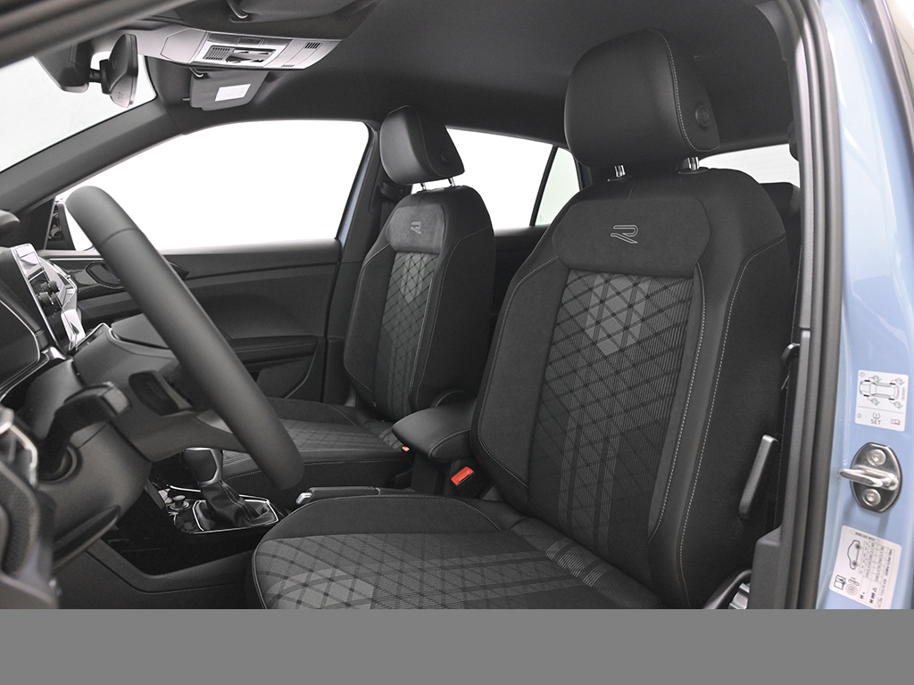 Volkswagen T-Cross 1.0 R-LINE DSG BLACKSTYLE NAVI CAM