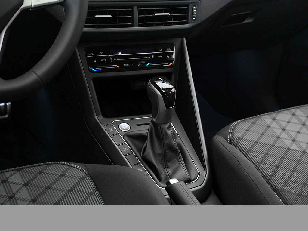 Volkswagen Polo 1.0 R-LINE DSG PANO SPORTPAKET KEYLESS CAM