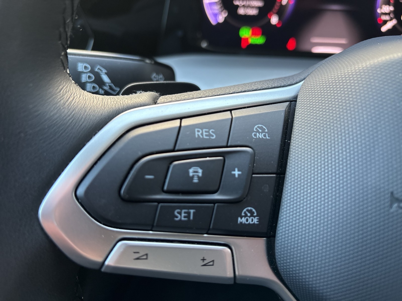 Volkswagen Golf Variant VIII 1.5 eTSI LIFE ACC NAVI CARPLAY