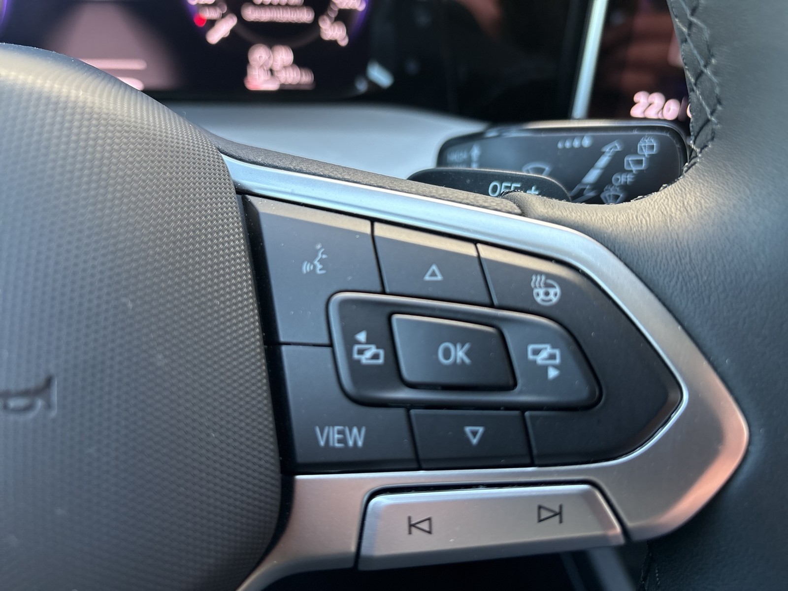 Volkswagen Golf Variant VIII 1.5 eTSI LIFE ACC NAVI CARPLAY