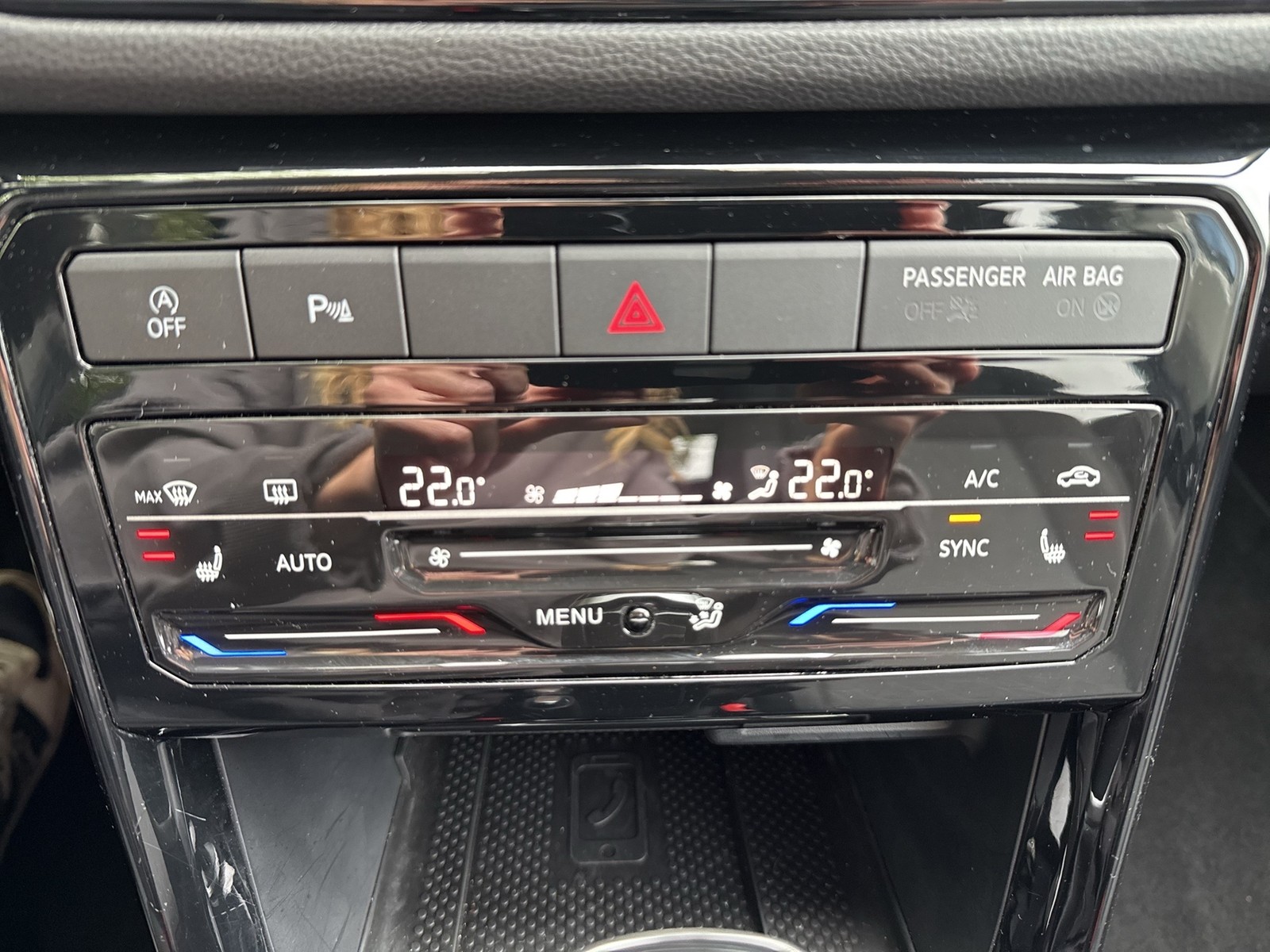 Volkswagen T-Cross 1.5 LIFE CAM ACC NAVI CARPLAY SITZHEIZ.