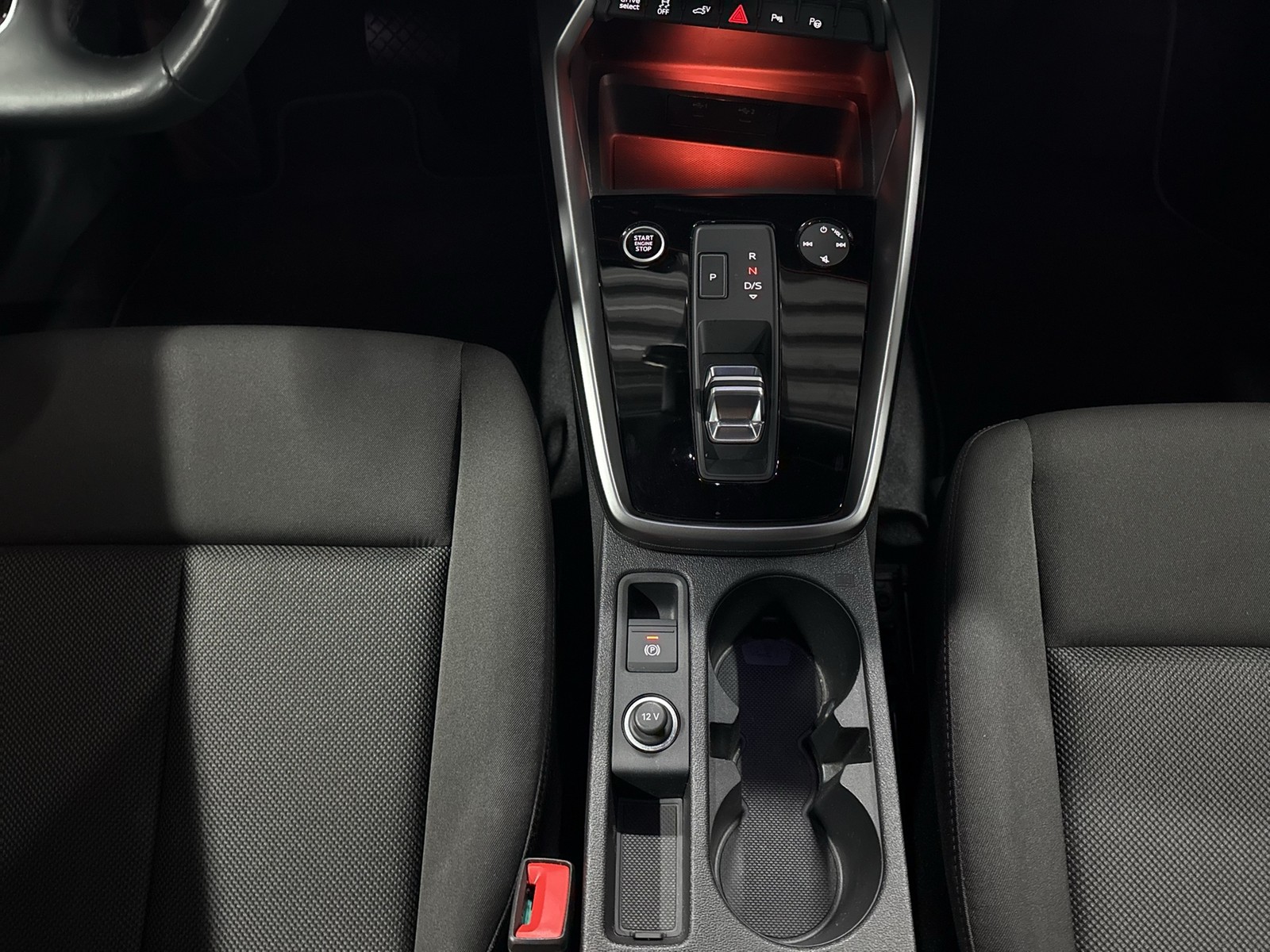 Audi A3 Sportback 40 HYBRID S LINE BLACKPAK CAM NAVI+