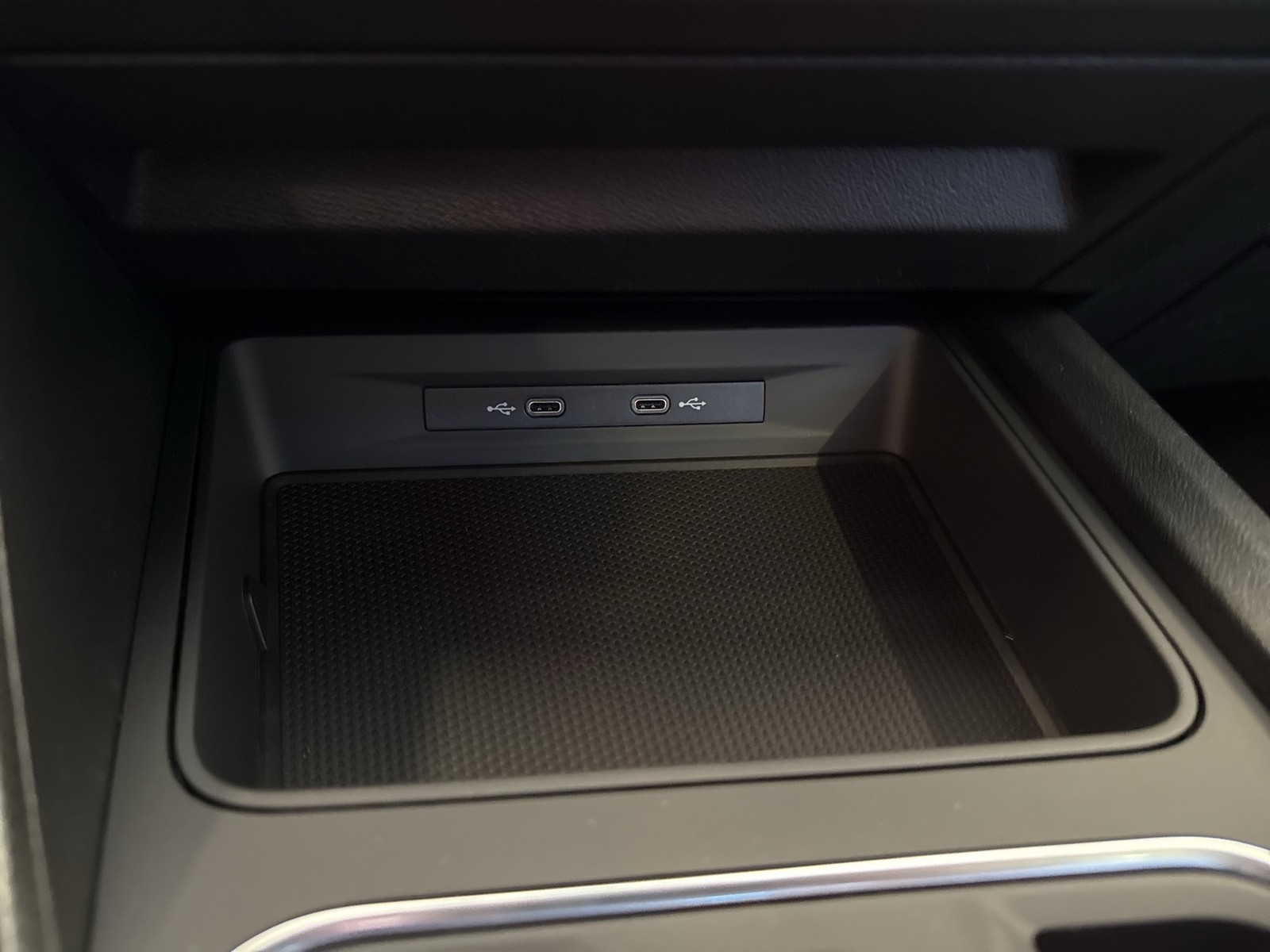 Seat Leon ST 1.5 eTSI STYLE NAVI CARPLAY SITZHEIZUNG