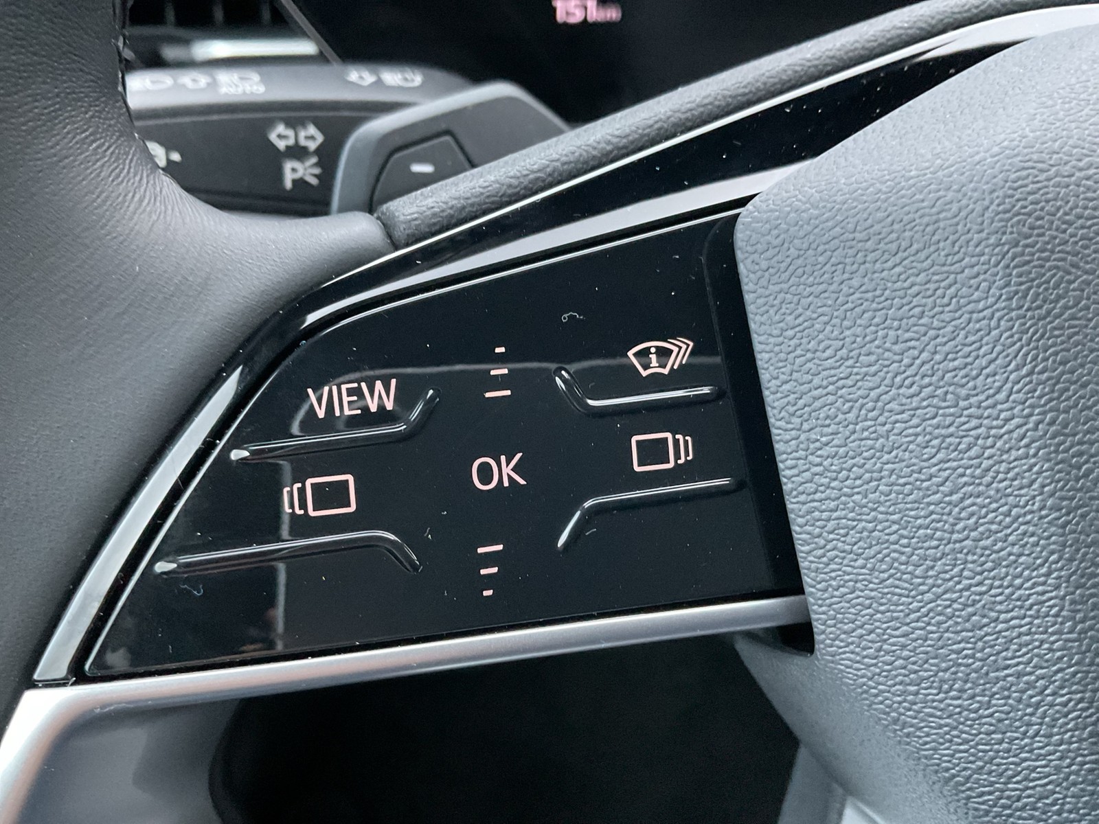 Audi Q6 e-tron quattro S LINE AHK B&O 360CAM ACC LM21