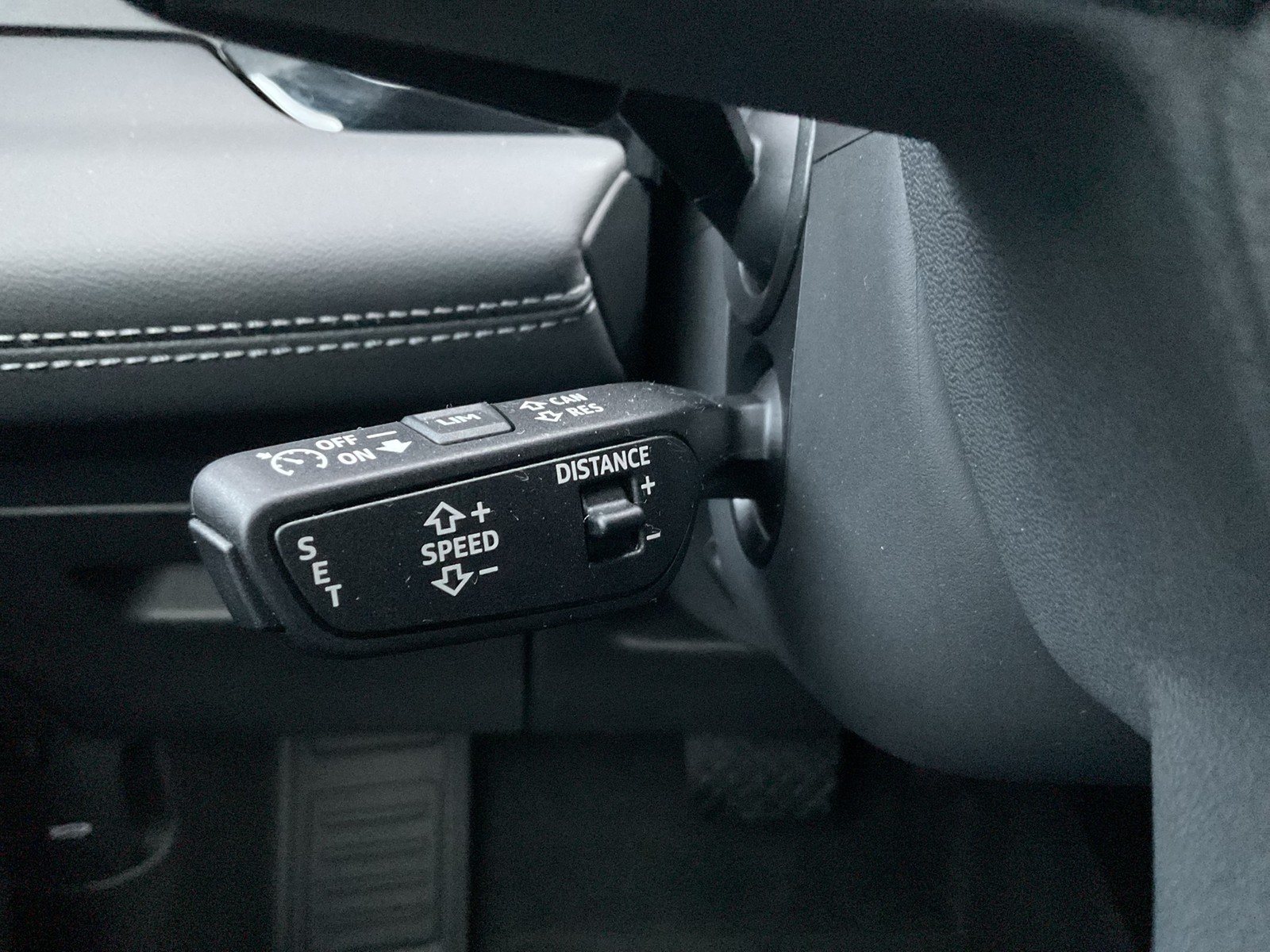 Audi Q6 e-tron quattro S LINE AHK B&O 360CAM ACC LM21