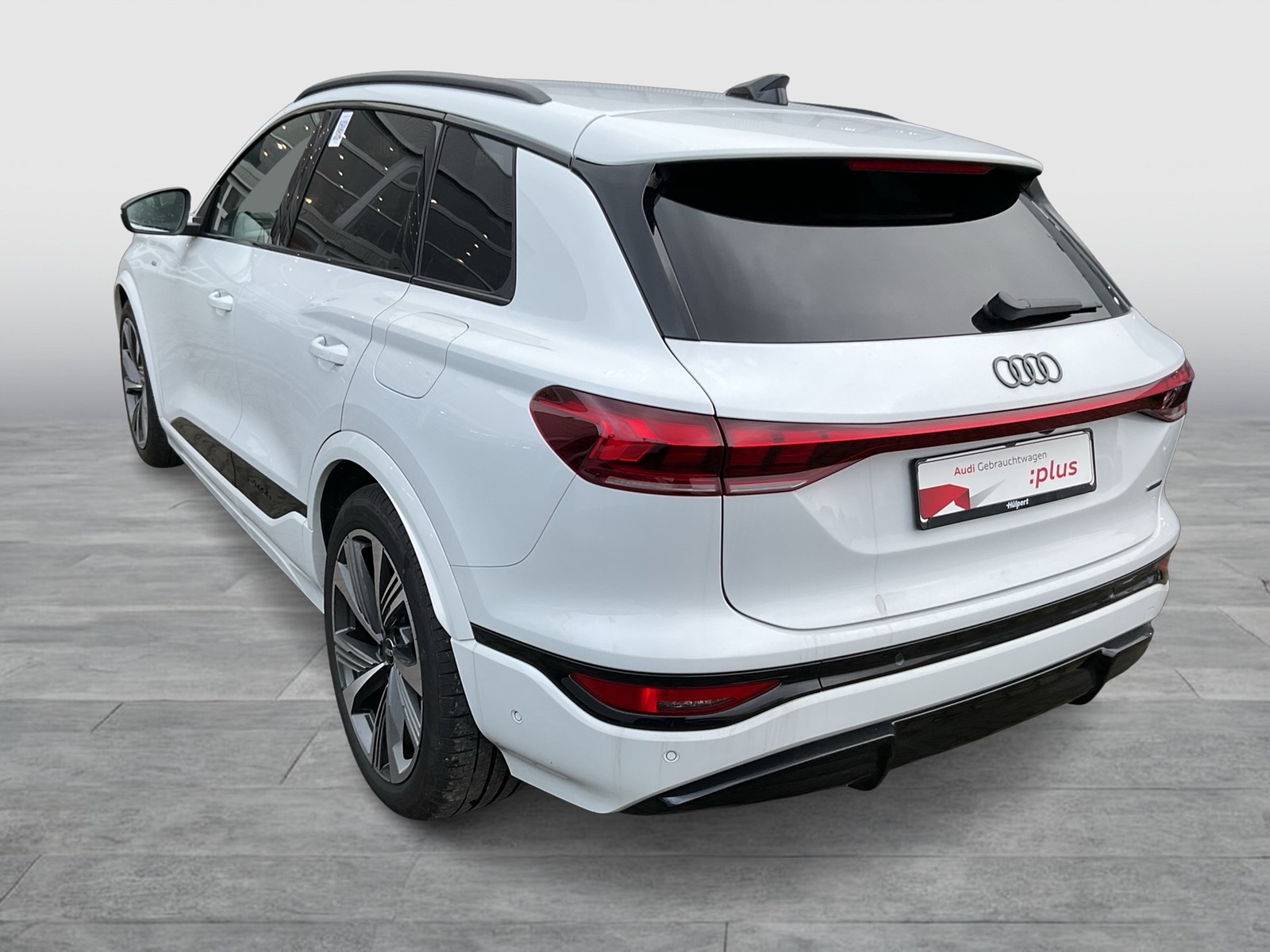 Audi Q6 e-tron quattro S LINE AHK B&O 360CAM ACC LM21