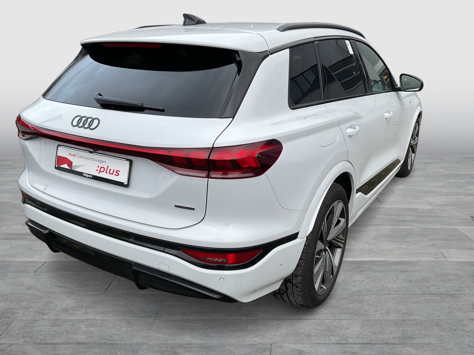 Audi Q6 e-tron quattro S LINE AHK B&O 360CAM ACC LM21