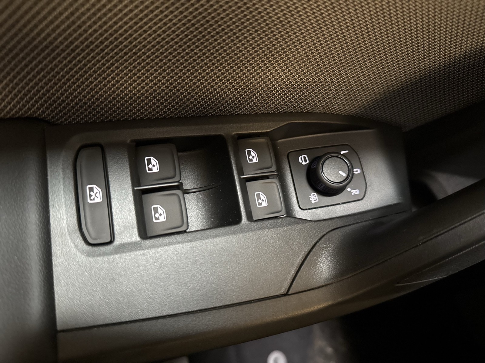 Seat Leon ST 1.5 eTSI STYLE NAVI CARPLAY SITZHEIZUNG