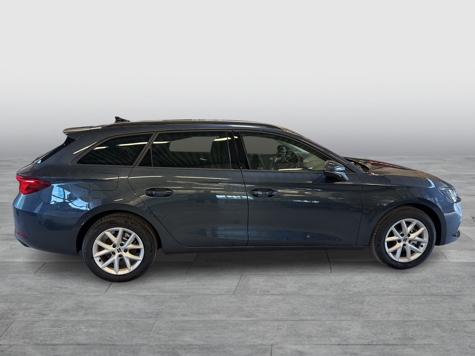 Seat Leon ST 1.5 eTSI STYLE NAVI CARPLAY SITZHEIZUNG