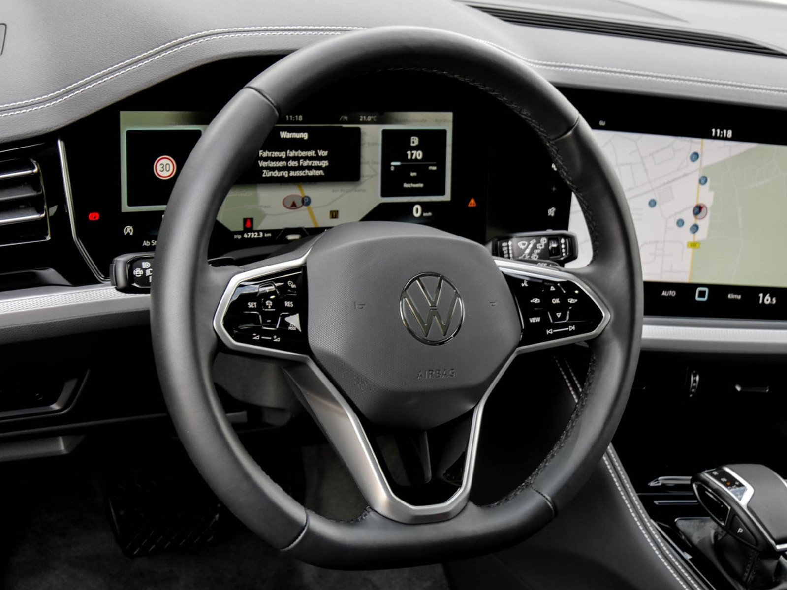 Volkswagen Touareg V6 NEUES MODELL PANO AHK CAM ACC LM19