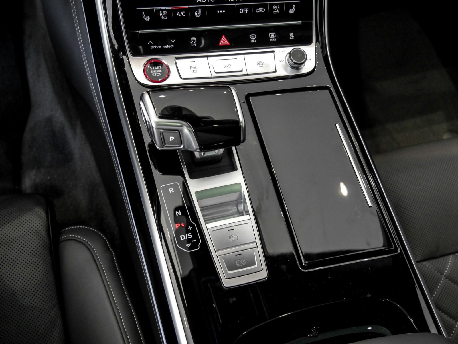 Audi S8 TFSI tiptronic AHK+Pano+Standh.+TV+Matrix+Headup+