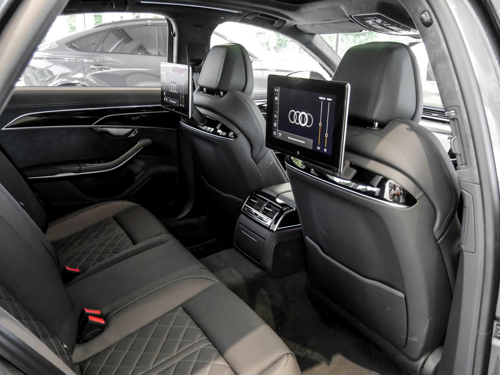 Audi S8 TFSI tiptronic AHK+Pano+Standh.+TV+Matrix+Headup+