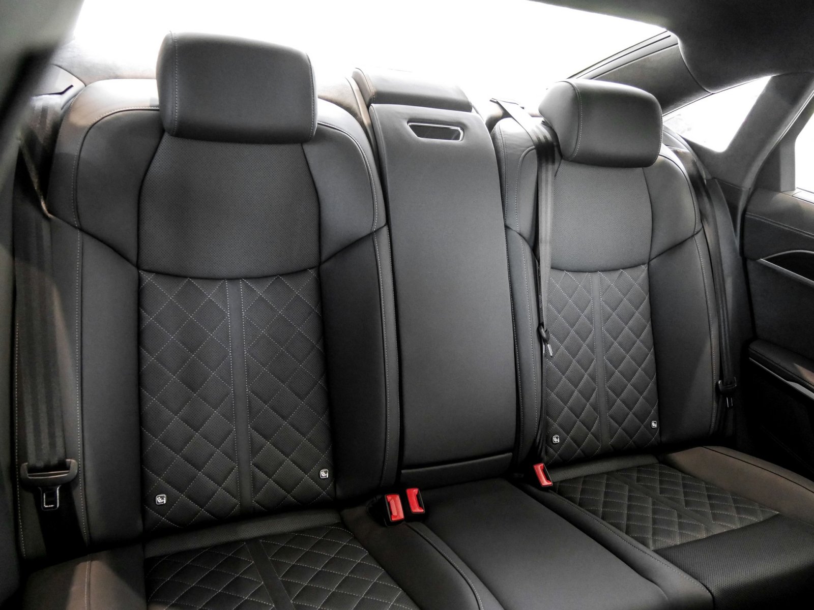 Audi S8 TFSI tiptronic AHK+Pano+Standh.+TV+Matrix+Headup+