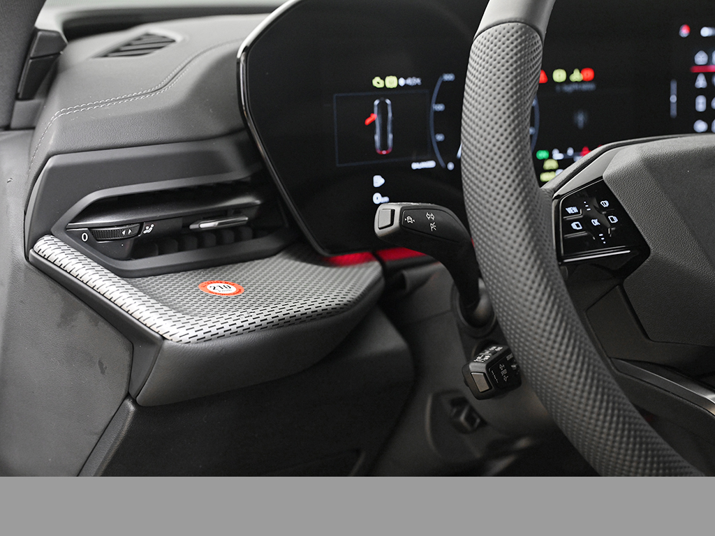 Audi Q5 TFSI quattro S tronic Edition One - S Line AHK+Sonnenschutzverglasung+Sitzbelüftung