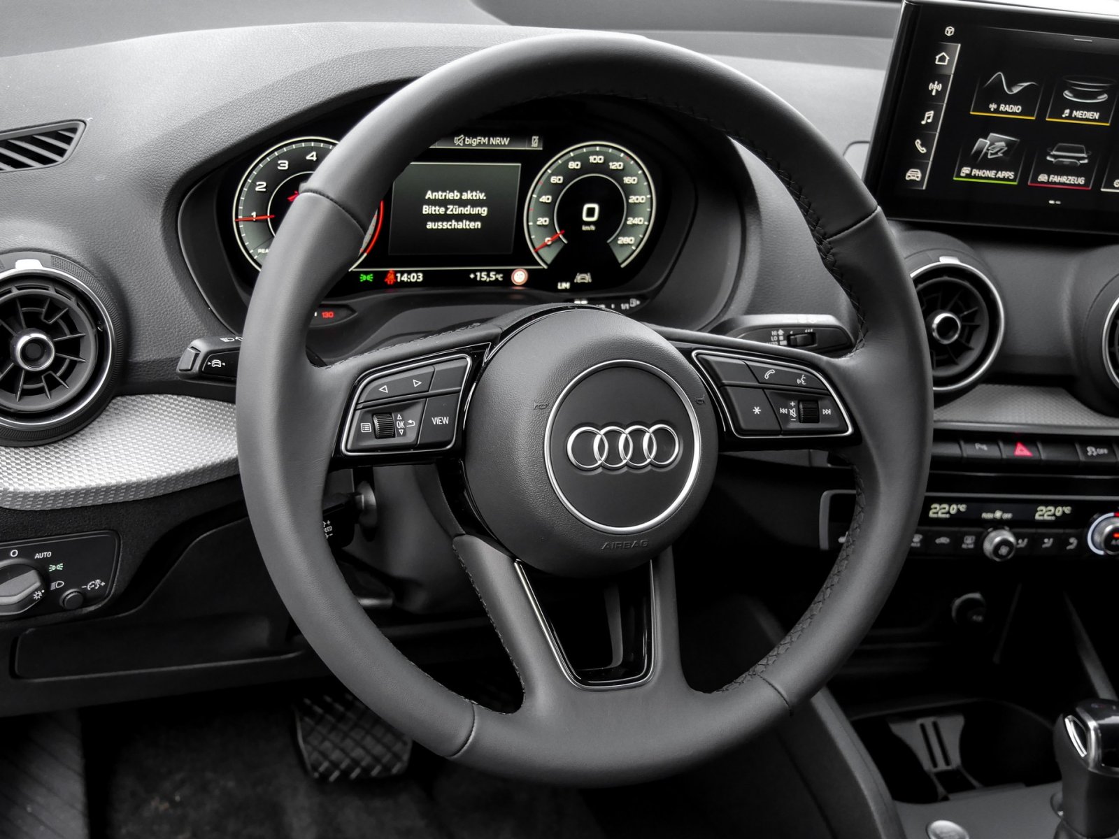 Audi Q2 35 advanced BLACKPAK CAM LM18 CARPLAY EKLAPPE
