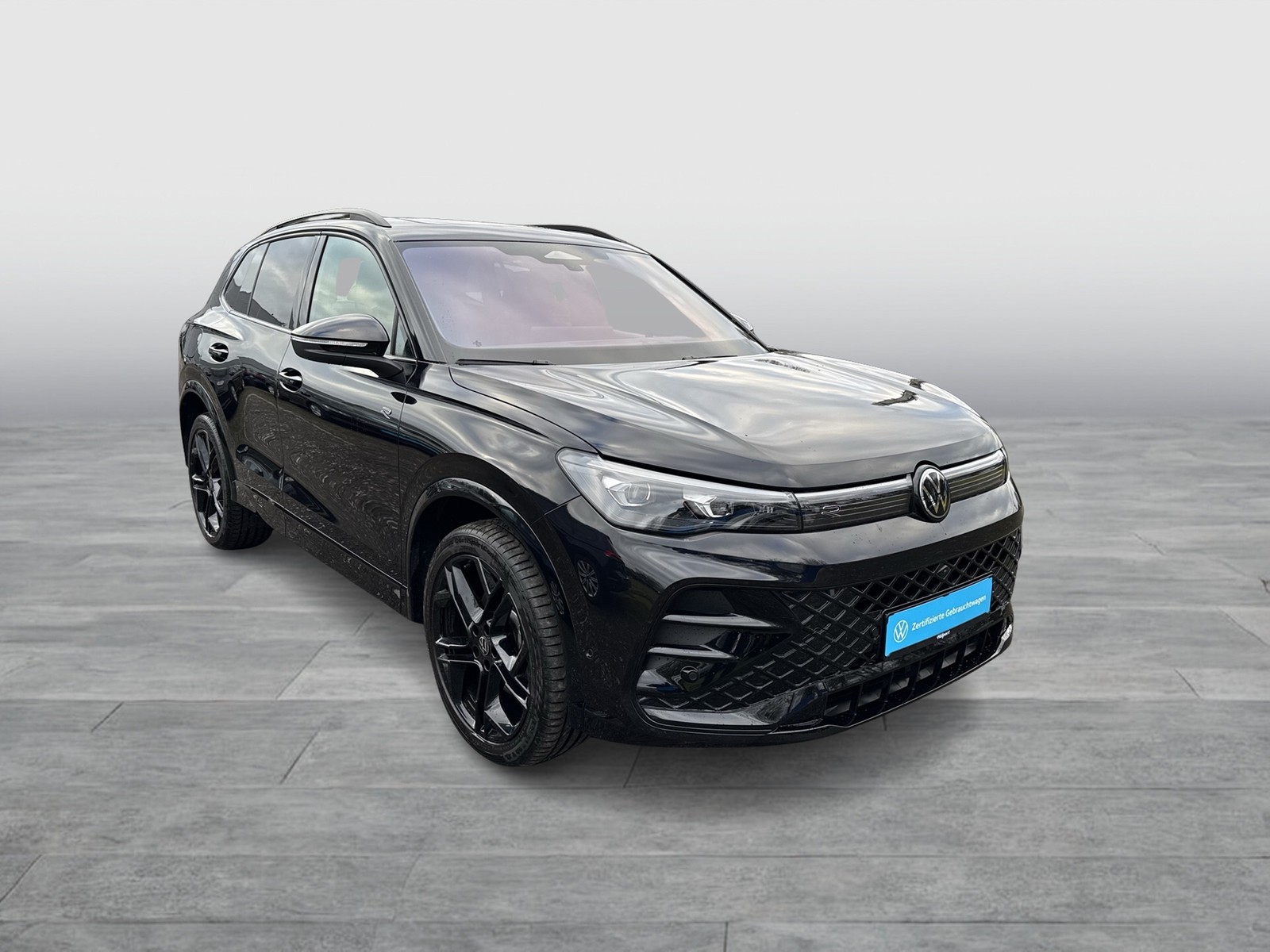 Volkswagen Tiguan 2.0 R-LINE BLACK STYLE 4X4 PANO AHK LM20