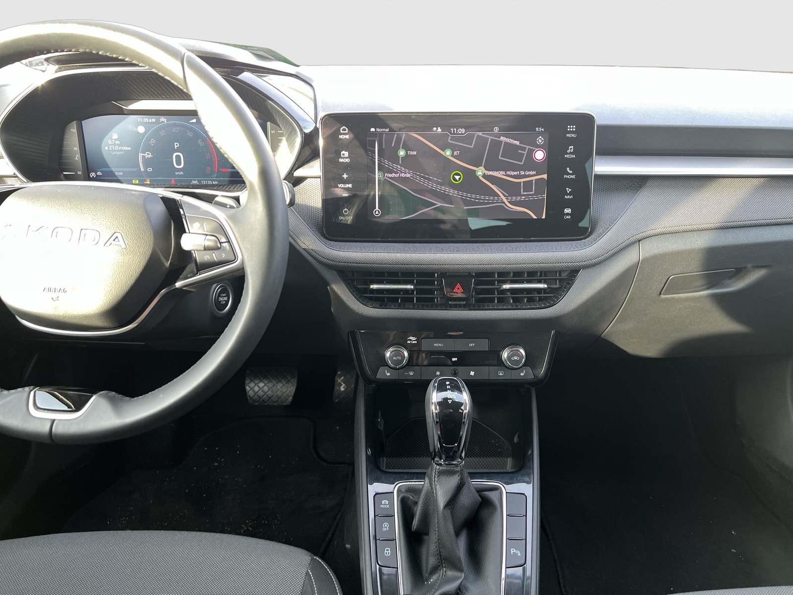 Skoda Fabia 1.0 TOUR CAM NAVI AHK-VORBEREITUNG SITZHZ.