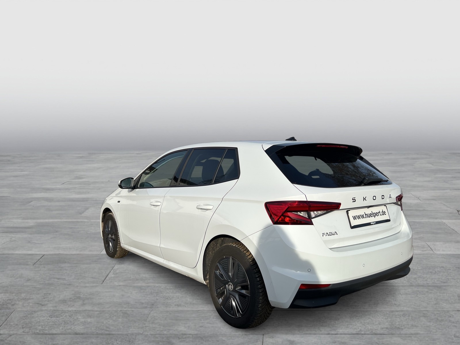 Skoda Fabia 1.0 TOUR CAM NAVI AHK-VORBEREITUNG SITZHZ.