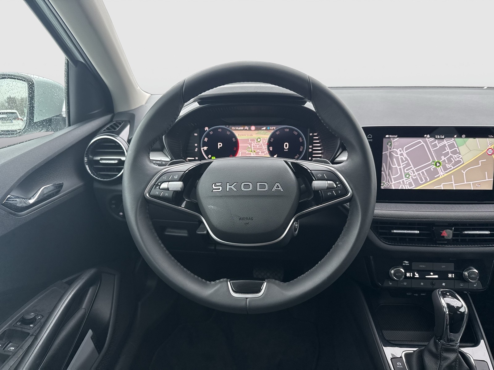 Skoda Fabia 1.0 TOUR CAM NAVI AHK-VORBEREITUNG SITZHZ.