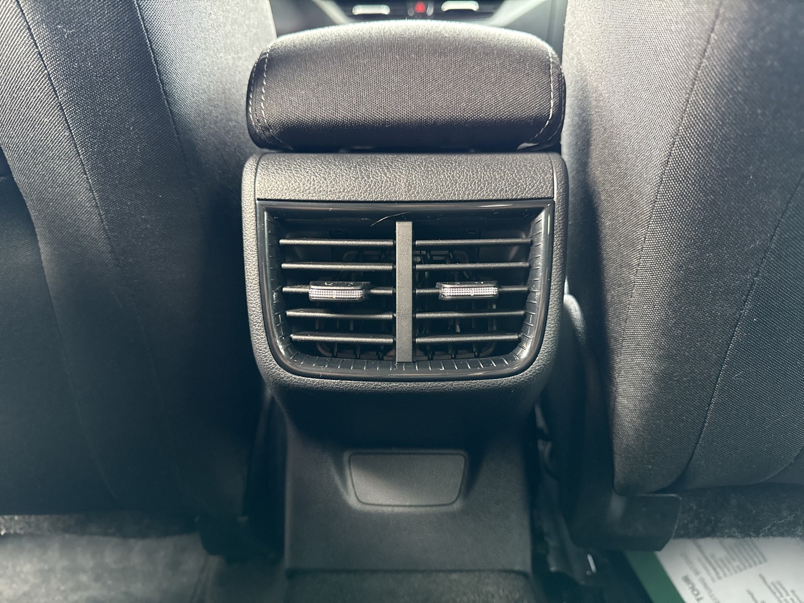 Skoda Fabia 1.0 TOUR CAM NAVI AHK-VORBEREITUNG SITZHZ.