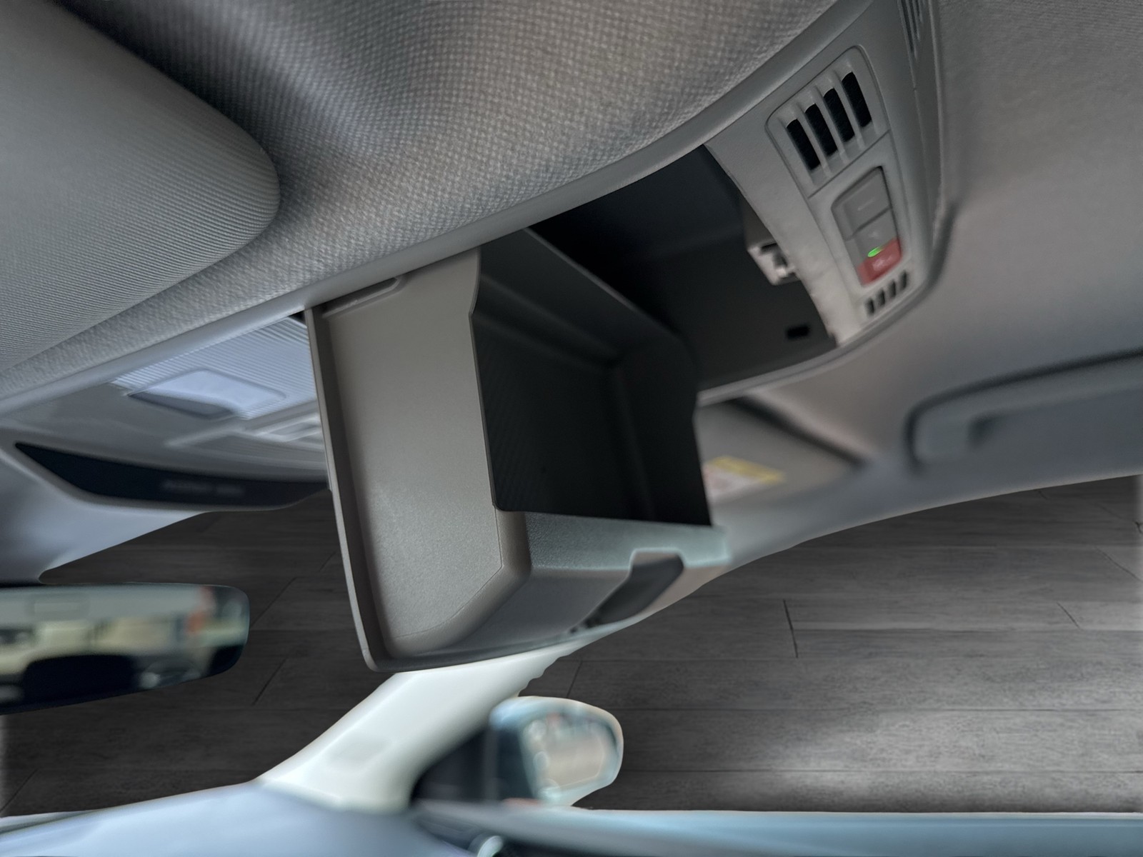 Skoda Fabia 1.0 TOUR CAM NAVI AHK-VORBEREITUNG SITZHZ.