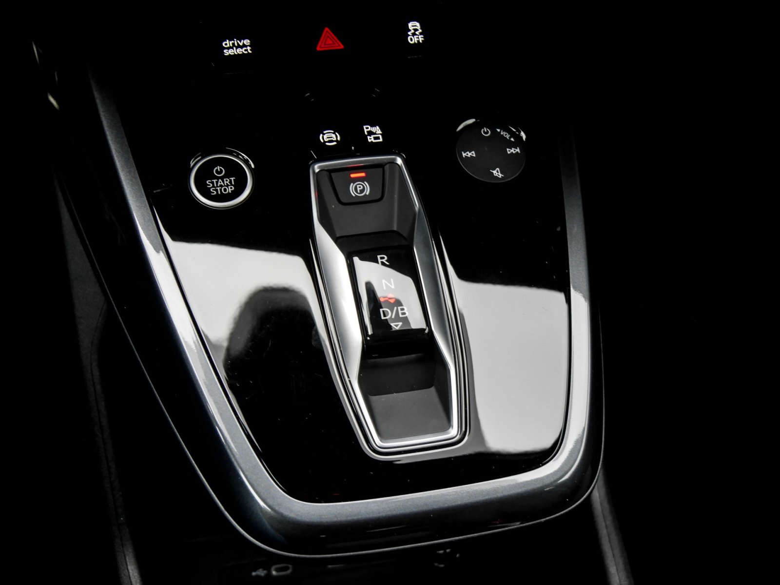 Audi Q4 45 e-tron editionSLine+Assistenzpakete+AHK+SONOS