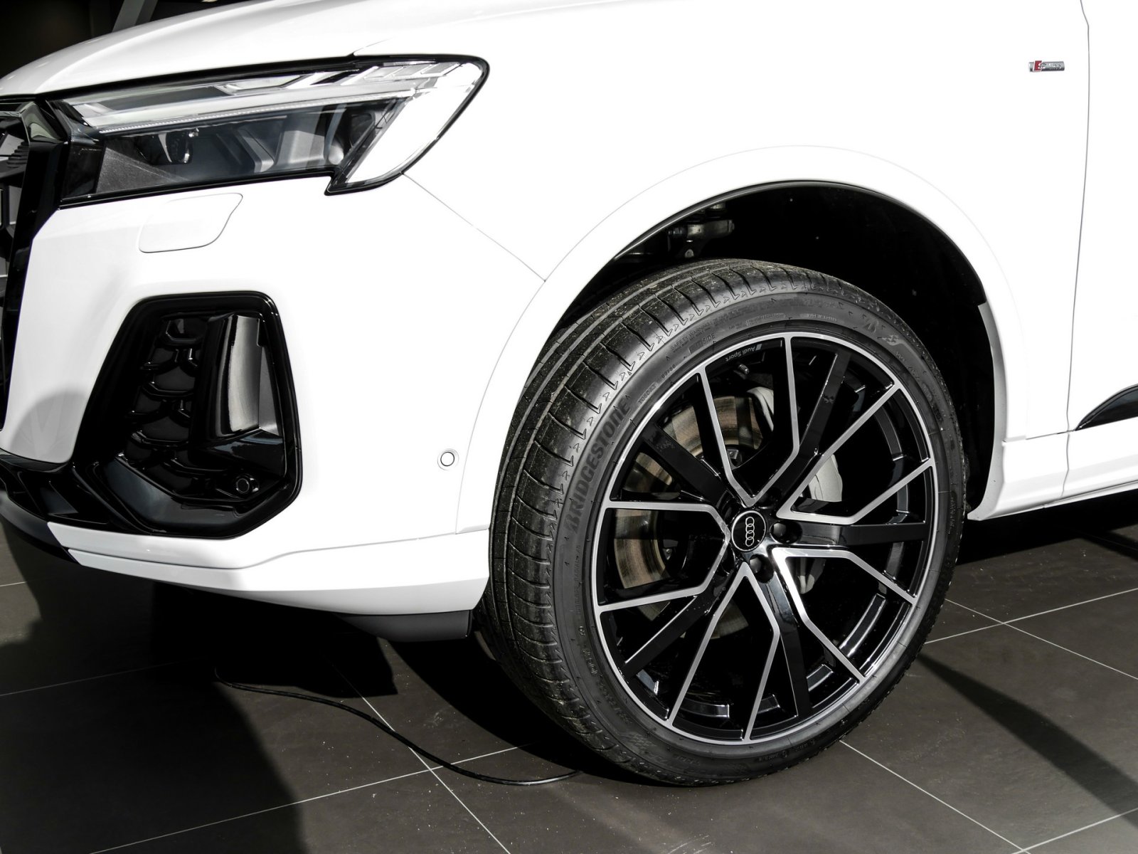 Audi Q7 45 TDI quattro S Line 3.Reihe+Standheizung+AHK+Pano+Memory