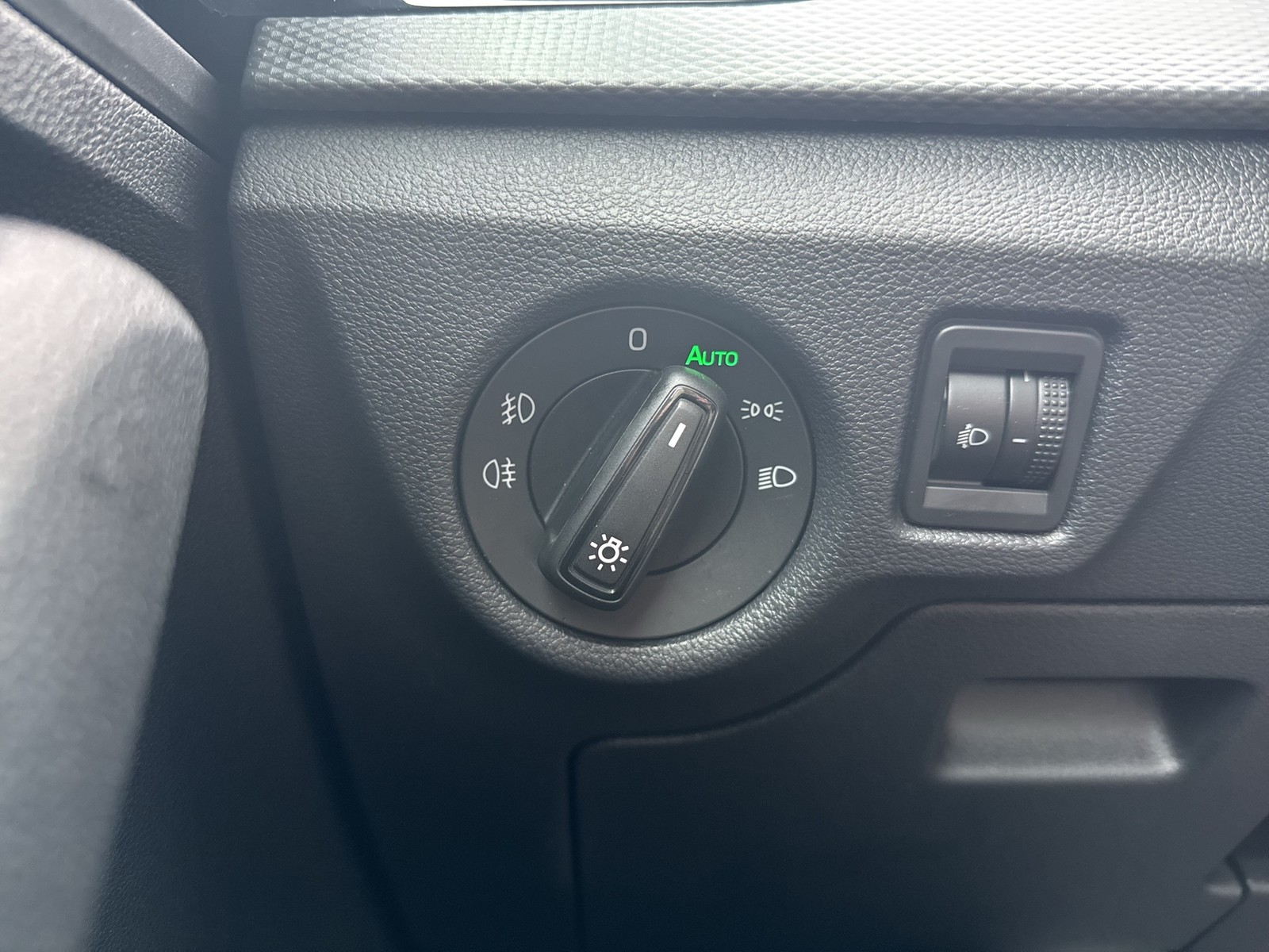 Skoda Scala 1.0 AHK CARPLAY SITZHEIZUNG EINPARKHILFE