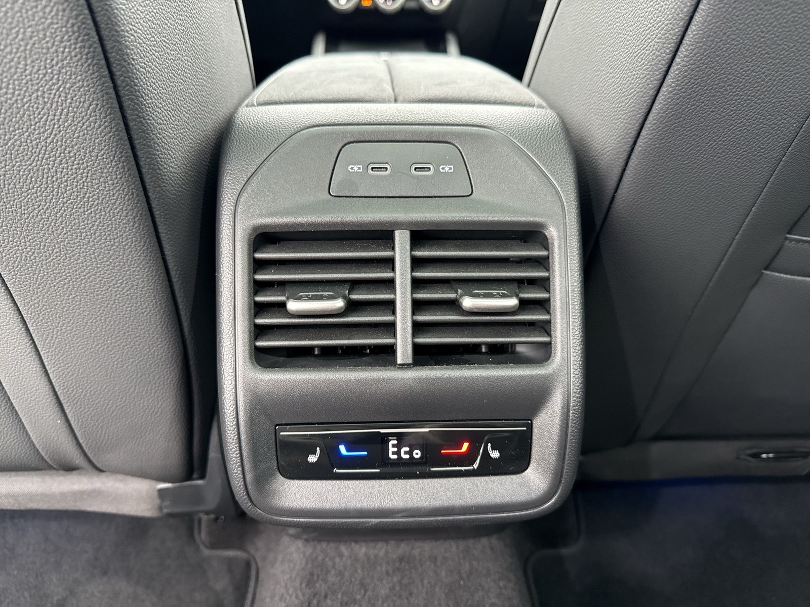 Skoda Superb Combi iV 1.5TSI DSG Sportline AHK HuD PANO CANTON NAV ACC 360GRAD