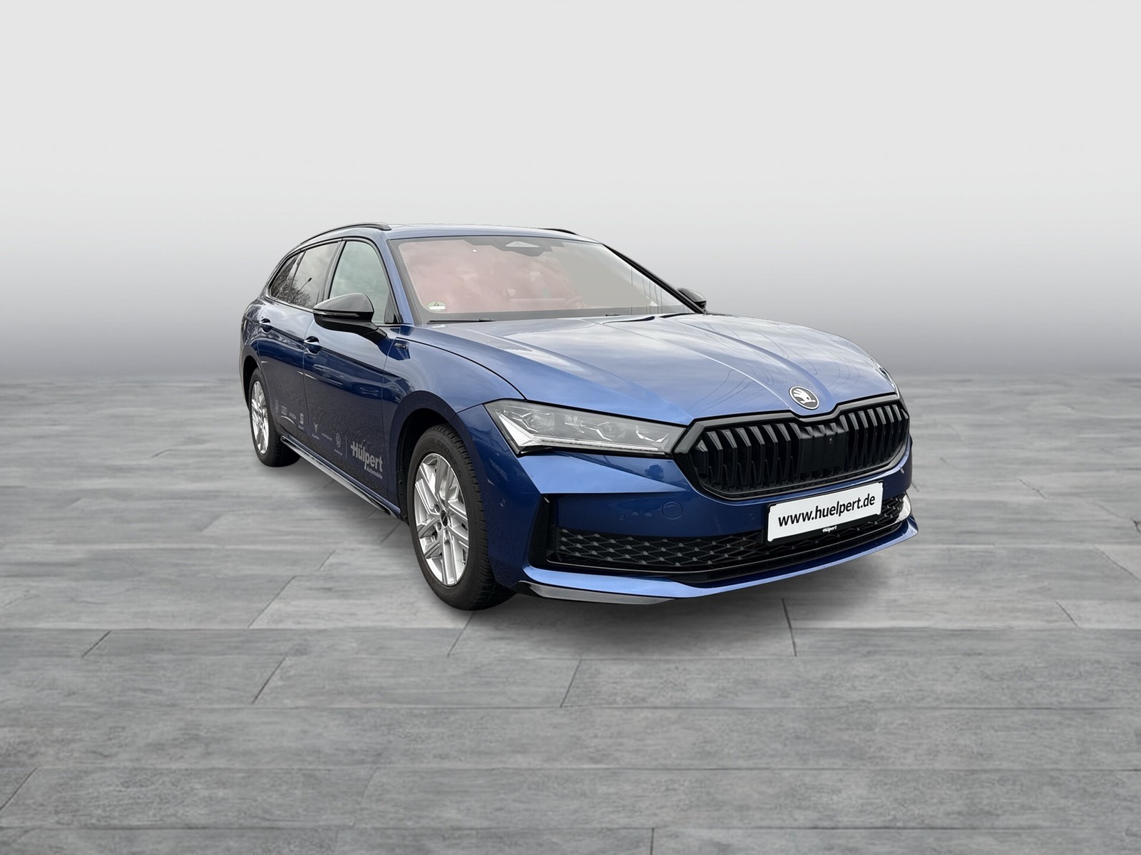 Skoda Superb Combi iV 1.5TSI DSG Sportline AHK HuD PANO CANTON NAV ACC 360GRAD