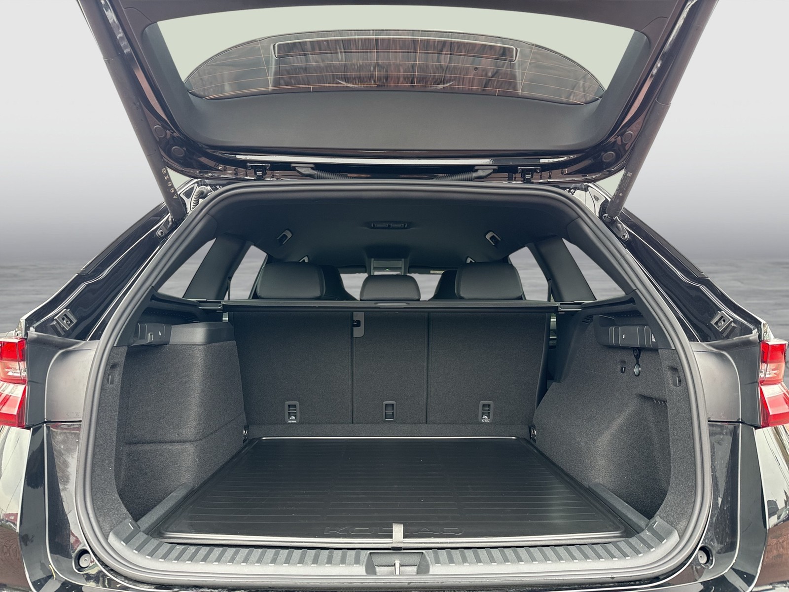 Skoda Kodiaq 1.5 iV SPORTLINE CAM ACC LM19 EKLAPPE NAVI