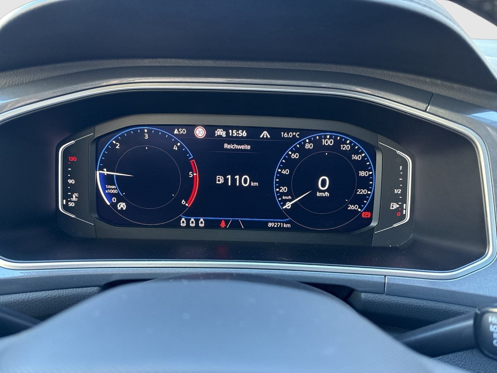 Volkswagen T-Roc 2.0 STYLE PANO STANDHZ. AHK ALU19" NAVI