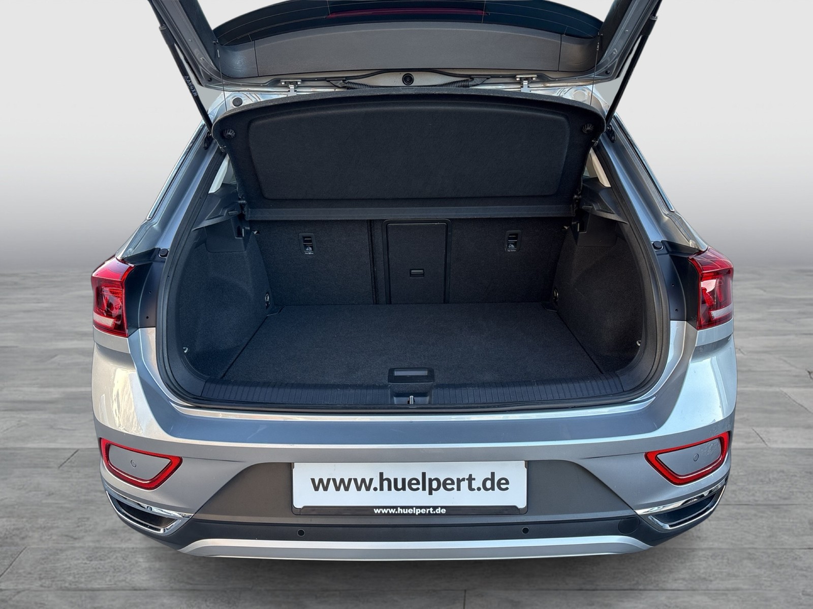 Volkswagen T-Roc 2.0 STYLE PANO STANDHZ. AHK ALU19" NAVI