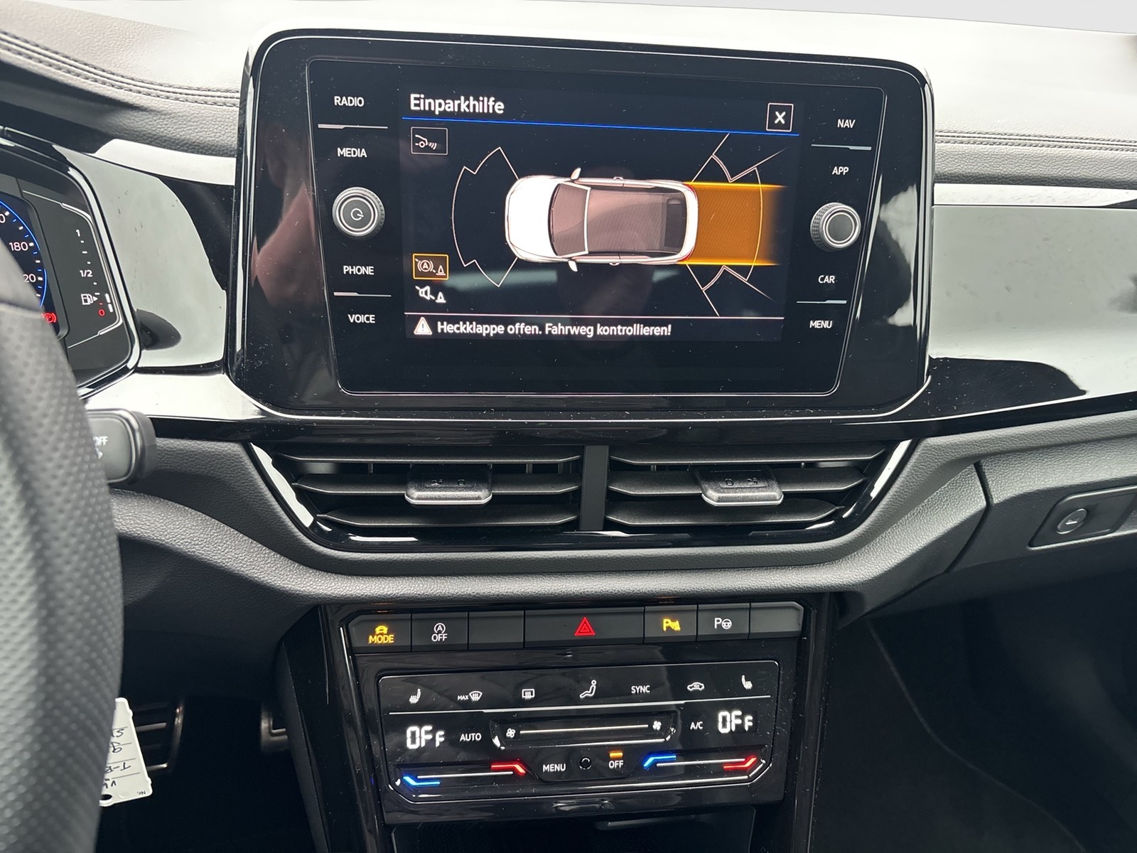 Volkswagen T-Roc Cabriolet 1.5 R-LINE EDITION KARMANN LEDER AHK CAM LM18