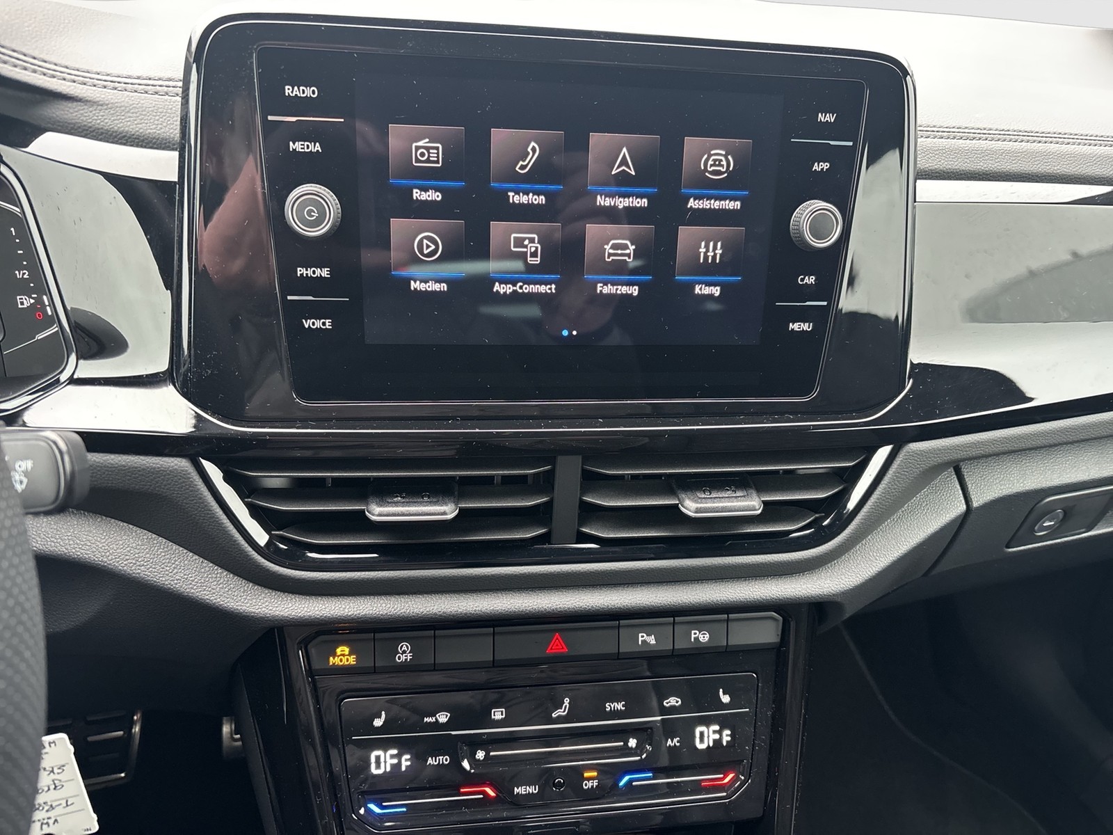 Volkswagen T-Roc Cabriolet 1.5 R-LINE EDITION KARMANN LEDER AHK CAM LM18