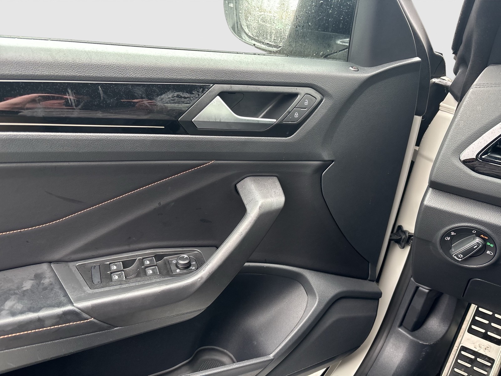 Volkswagen T-Roc Cabriolet 1.5 R-LINE EDITION KARMANN LEDER AHK CAM LM18