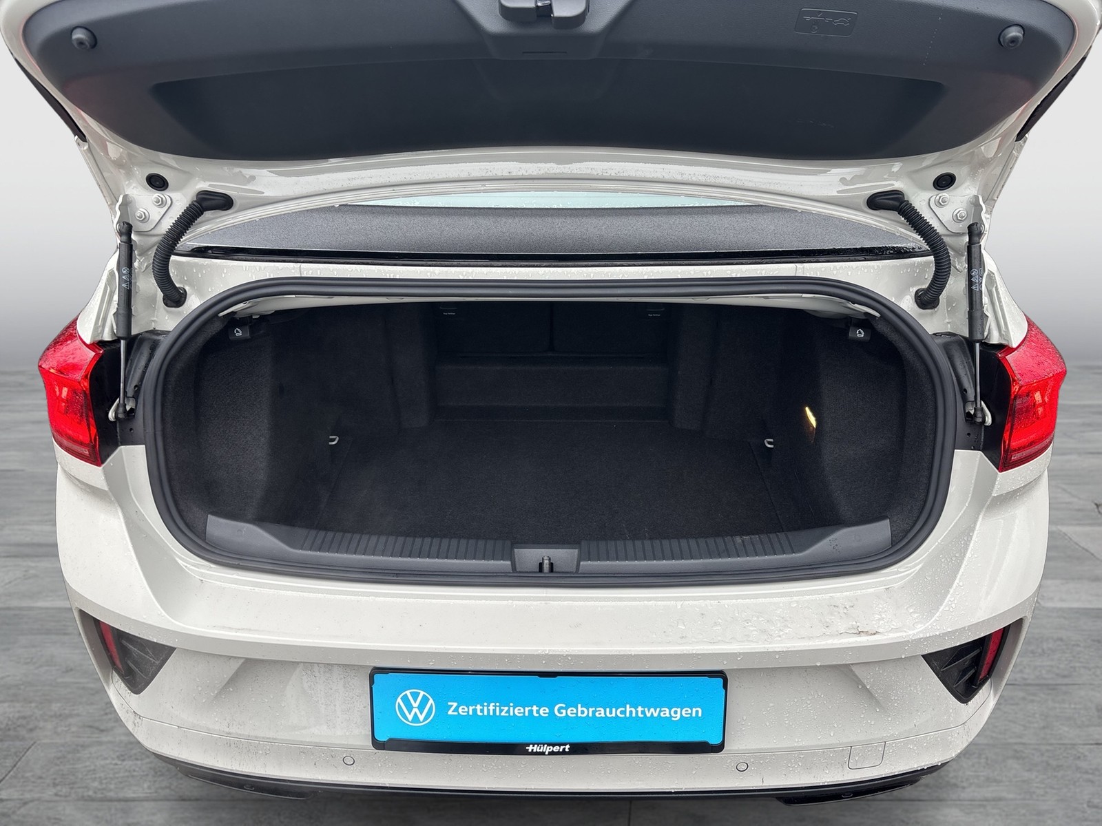 Volkswagen T-Roc Cabriolet 1.5 R-LINE EDITION KARMANN LEDER AHK CAM LM18