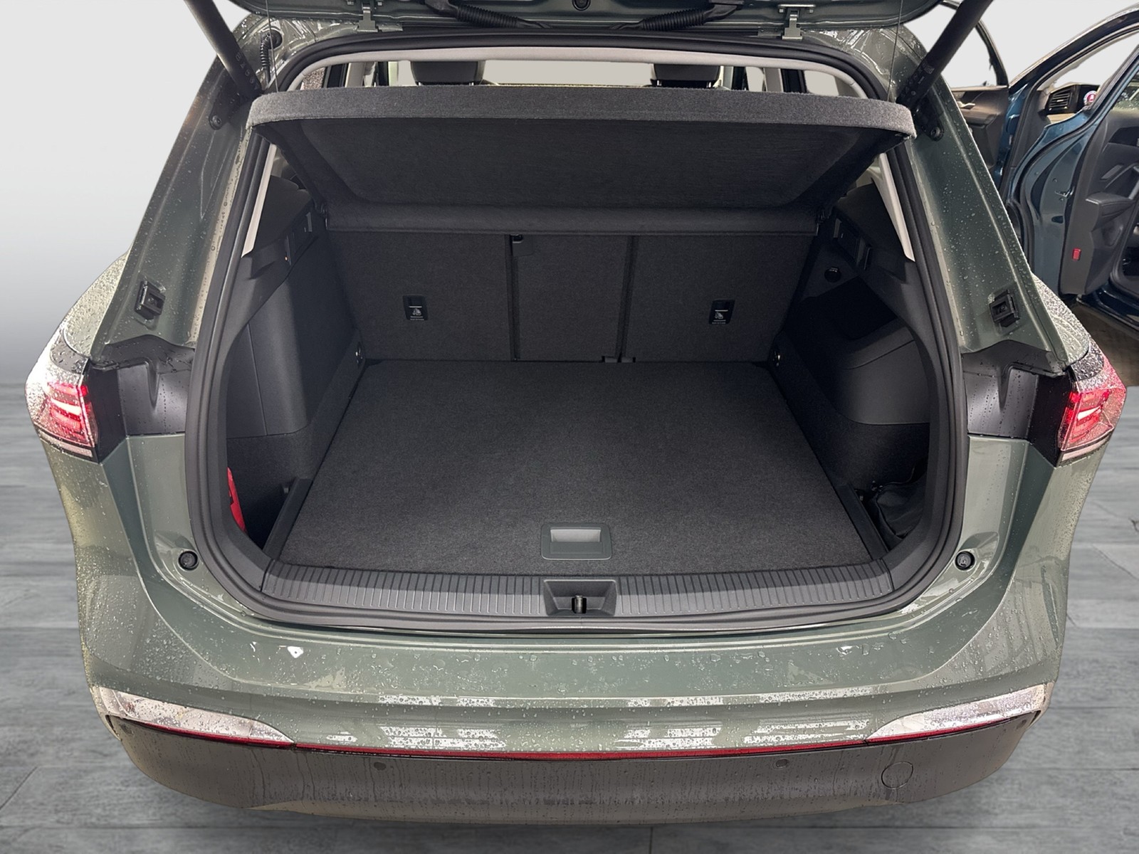 Volkswagen Tiguan 1.5 HYBRID ELEGANCE NEUES MODELL AHK CAM