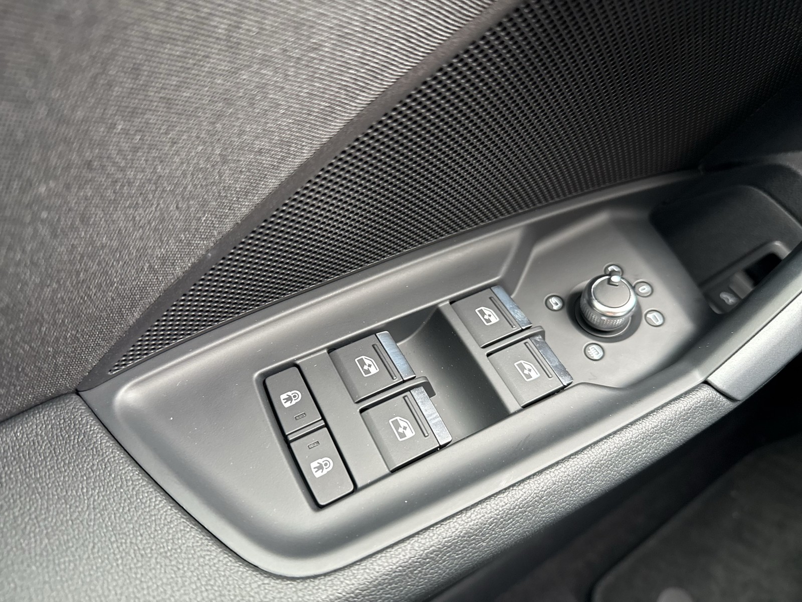 Audi A3 allstreet 35 AHK CAM ACC E-KLAPPE NAVI+ LM17