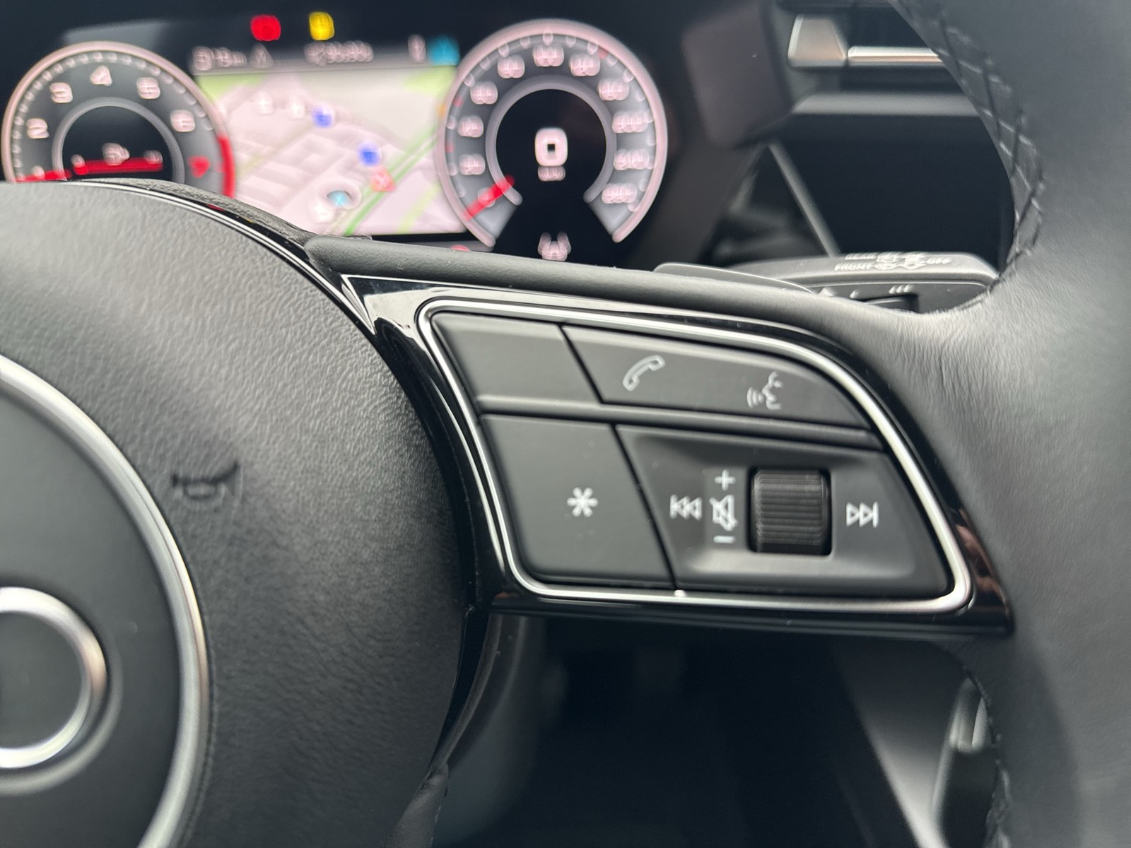 Audi A3 allstreet 35 AHK CAM ACC E-KLAPPE NAVI+ LM17