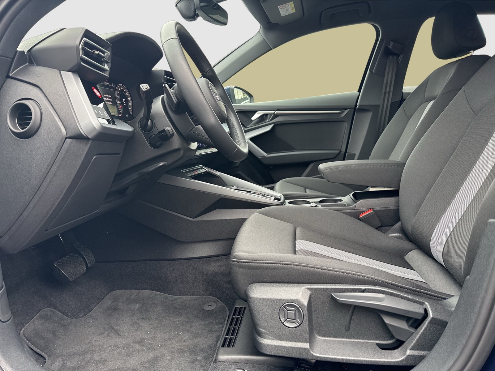 Audi A3 allstreet 35 AHK CAM ACC E-KLAPPE NAVI+ LM17