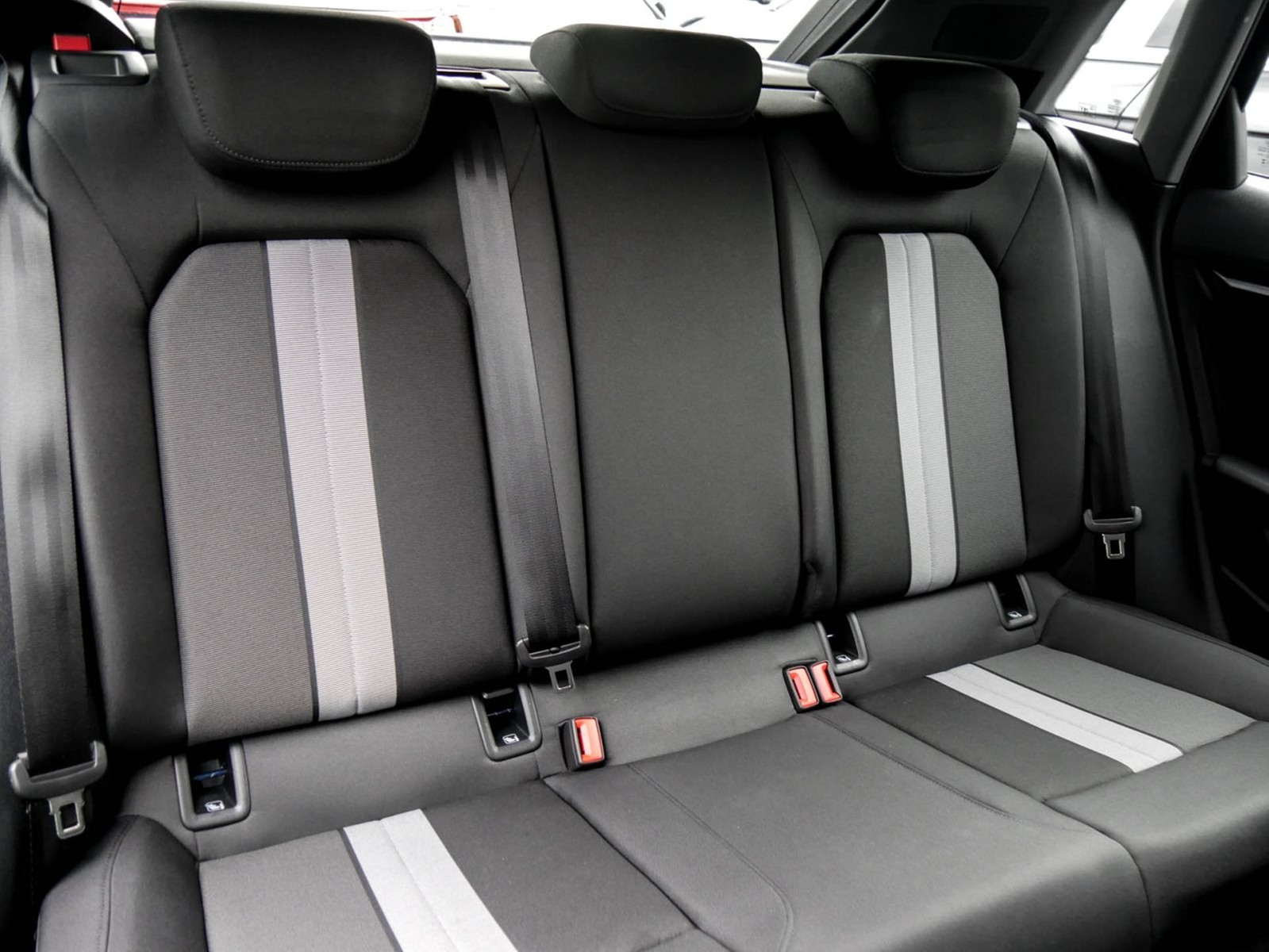 Audi A3 allstreet 35 AHK CAM ACC E-KLAPPE NAVI+ LM17